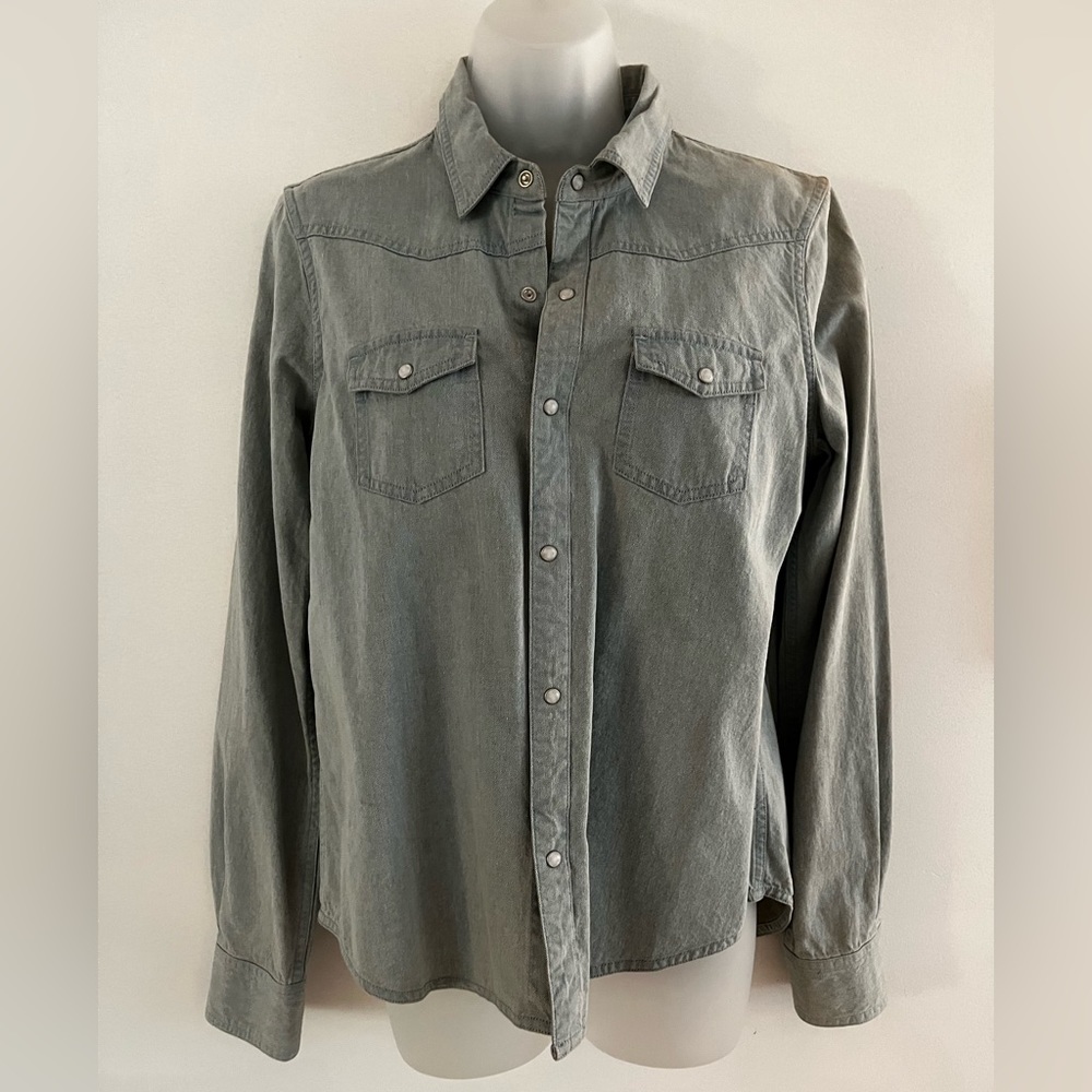 Joe's Jeans "The Shirt" Light Denim Shirt w/Snap Buttons NWT Size M